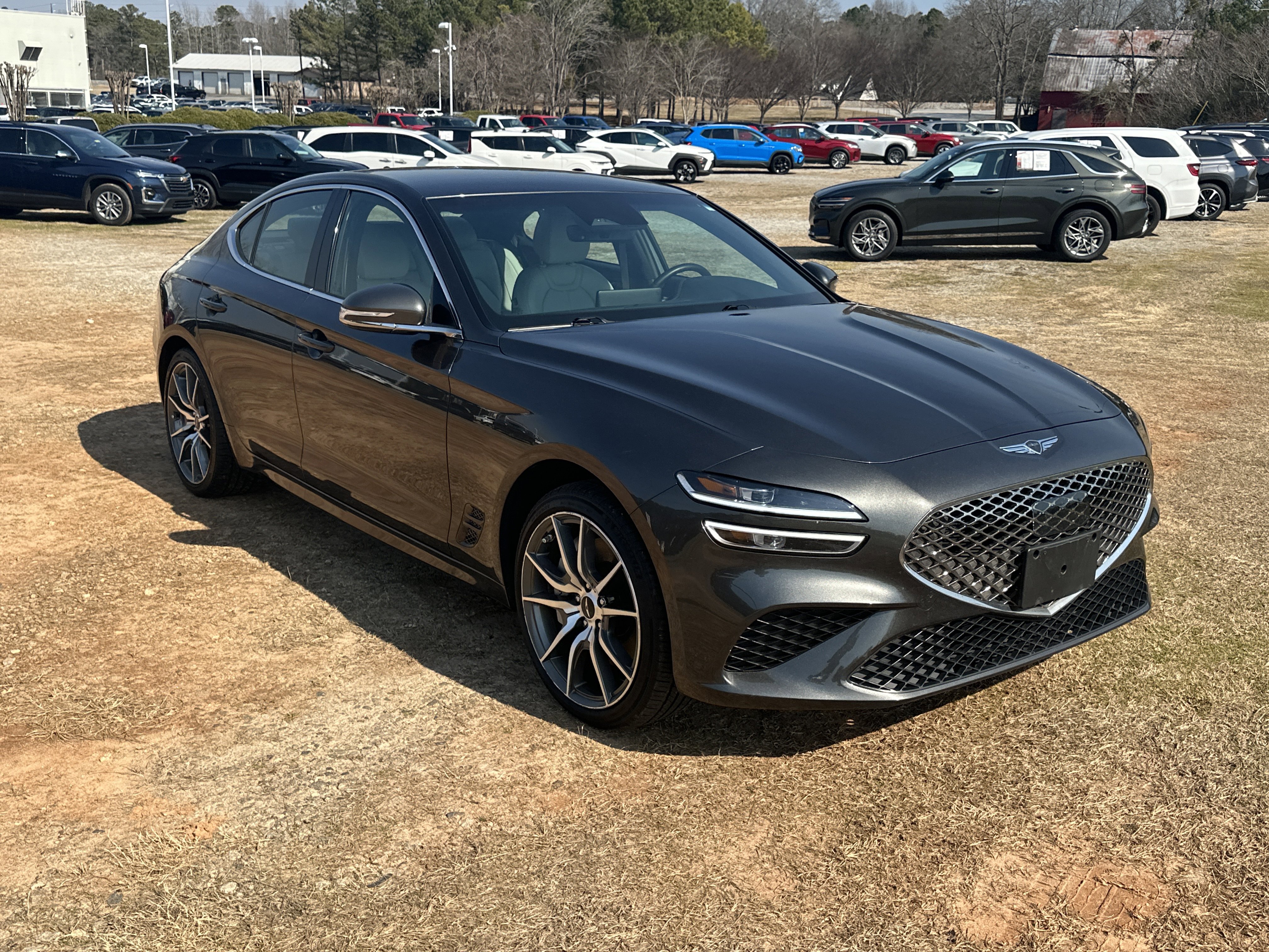 Used 2025 Genesis G70 2.5T image 3