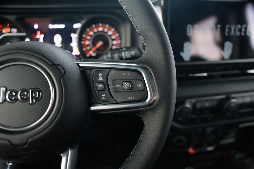 New 2026 Jeep Wrangler Unlimited Sahara AWD/4WD image 20