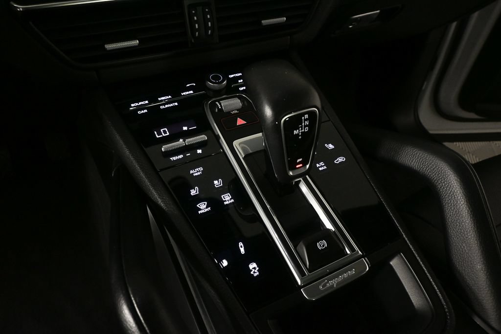 Used 2020 Porsche Cayenne AWD/4WD image 14