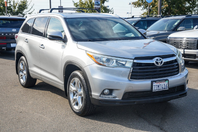 Used 2016 Toyota Highlander Limited AWD/4WD image 6