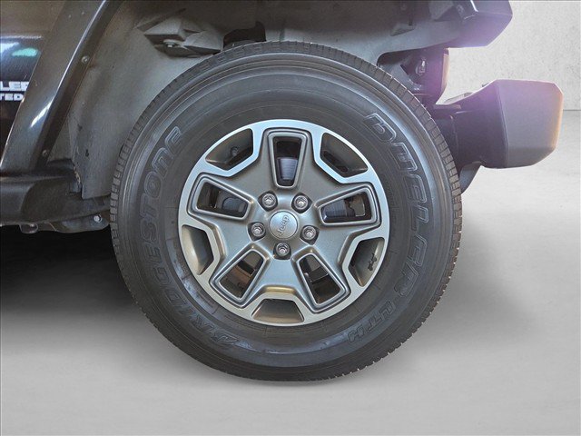 Used 2013 Jeep Wrangler Unlimited Rubicon w/ Connectivity Group AWD/4WD image 20