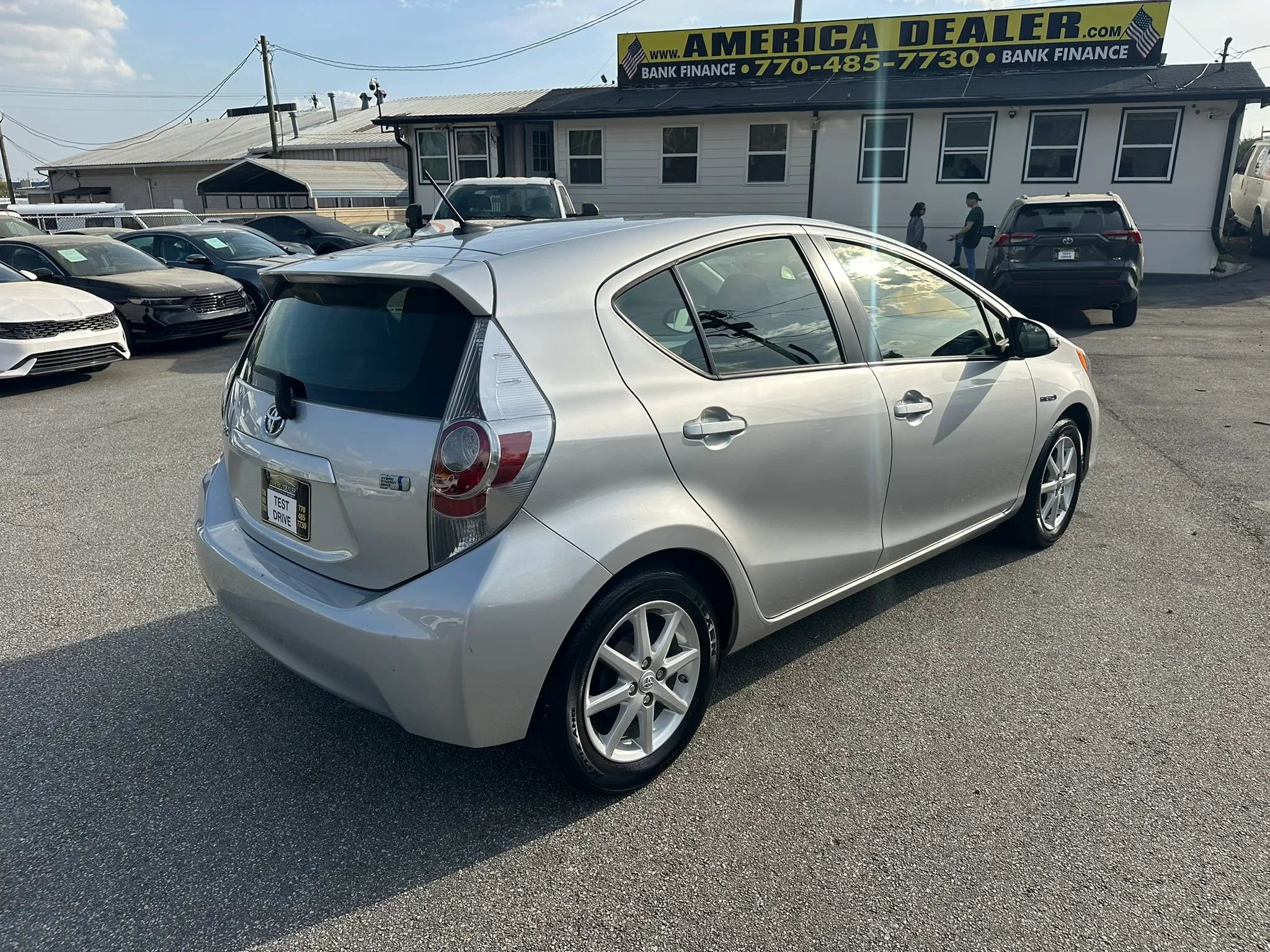 Used 2013 Toyota Prius C Three FWD image 7