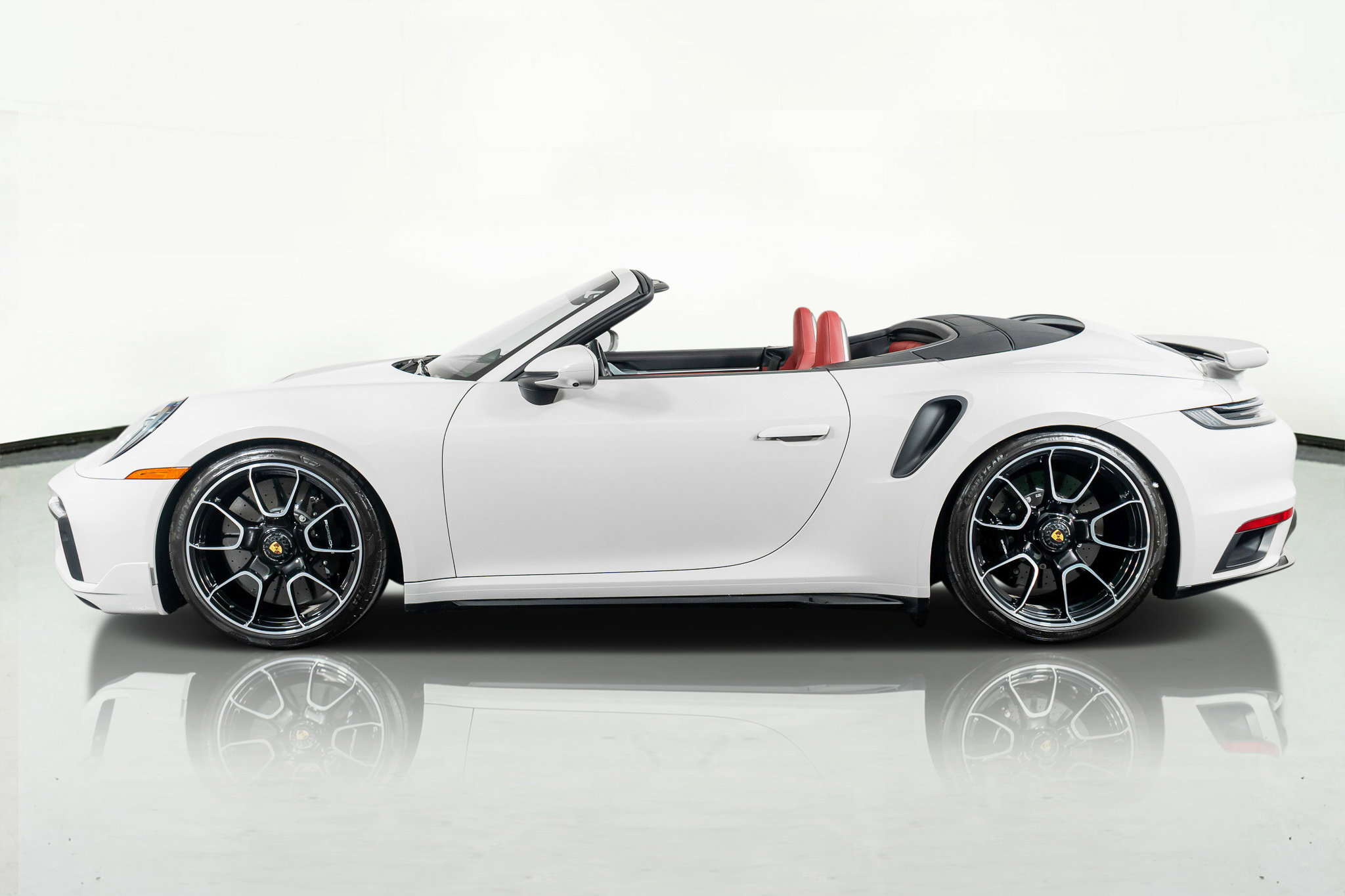 Used 2024 Porsche 911 Turbo S image 17