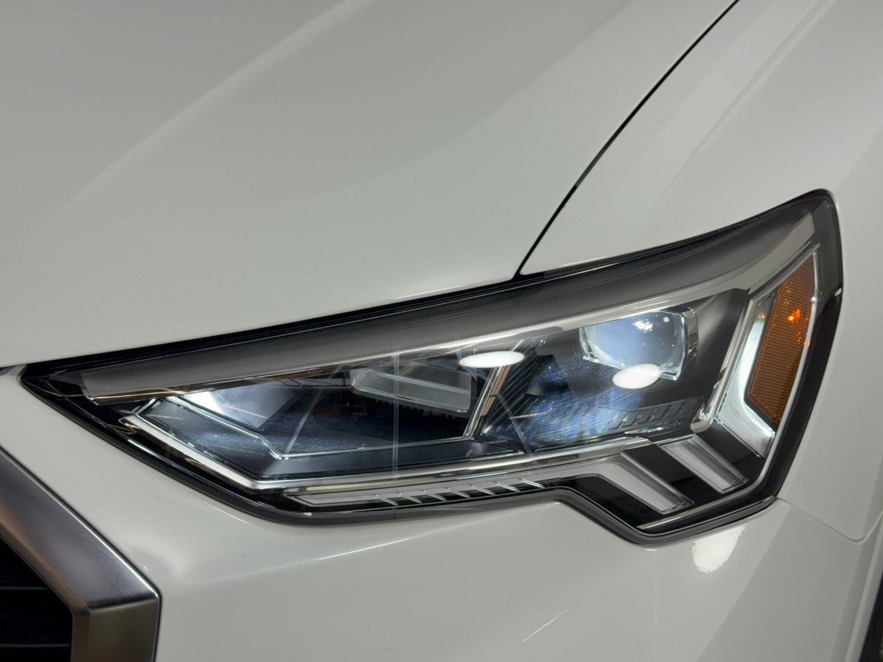 Certified 2025 Audi Q3 2.0T Premium Plus w/ Premium Plus Package AWD/4WD image 12