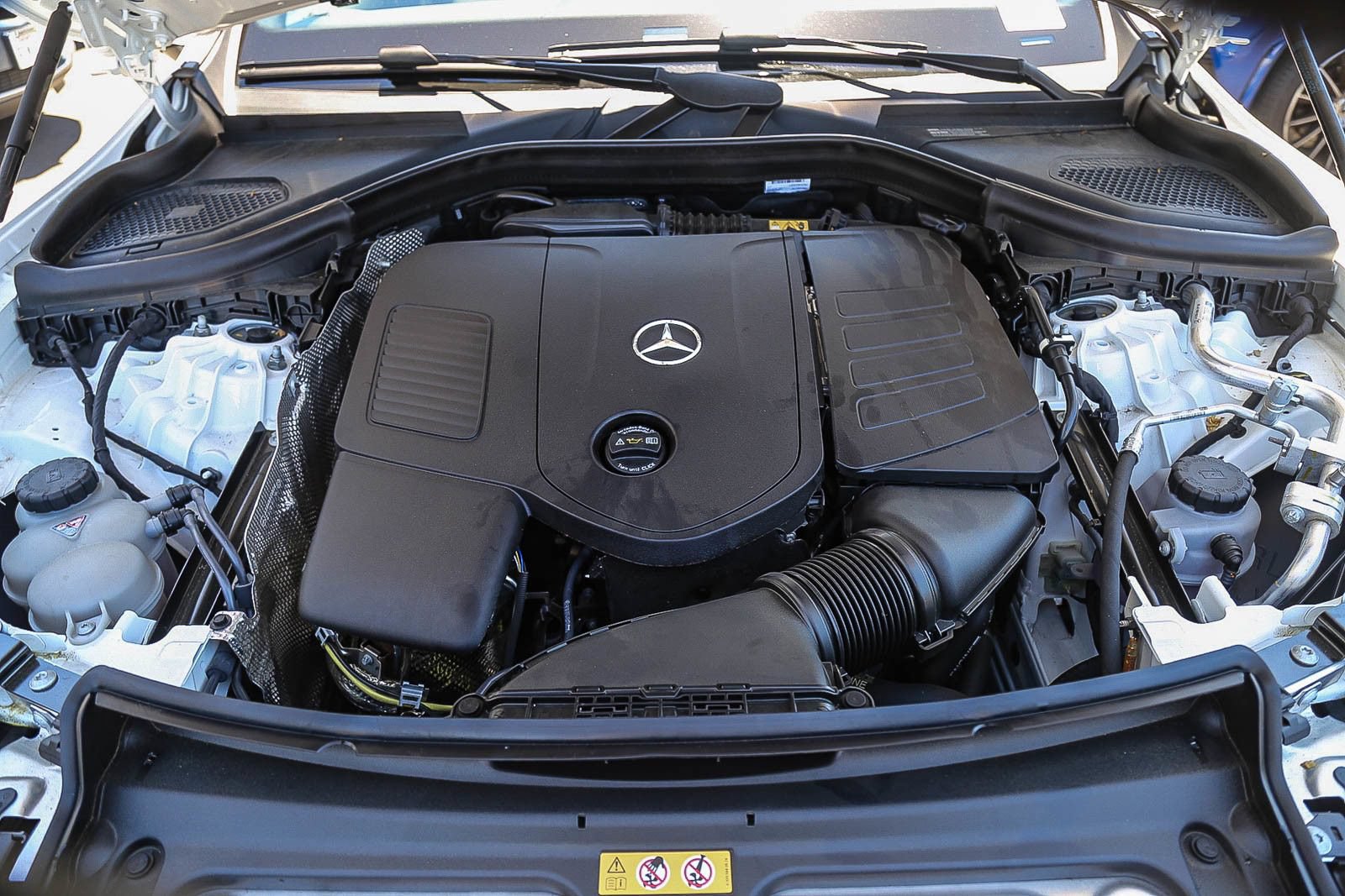 Certified 2026 Mercedes-Benz GLC 300 image 24