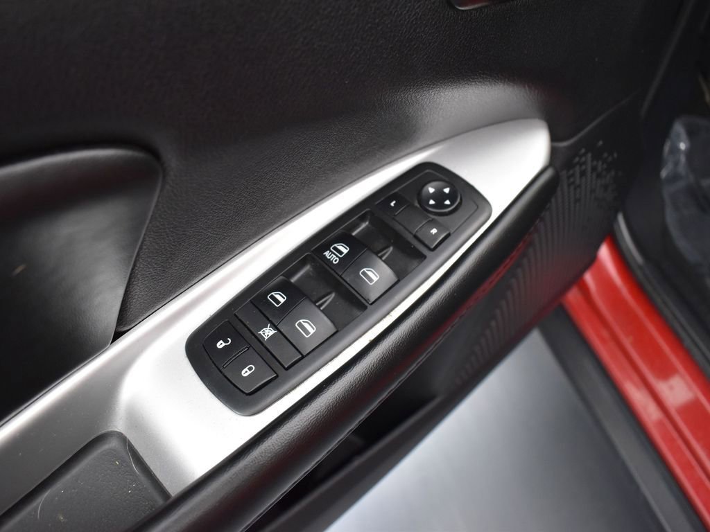 Used 2018 Dodge Journey SE w/ Popular Equipment Group image 10