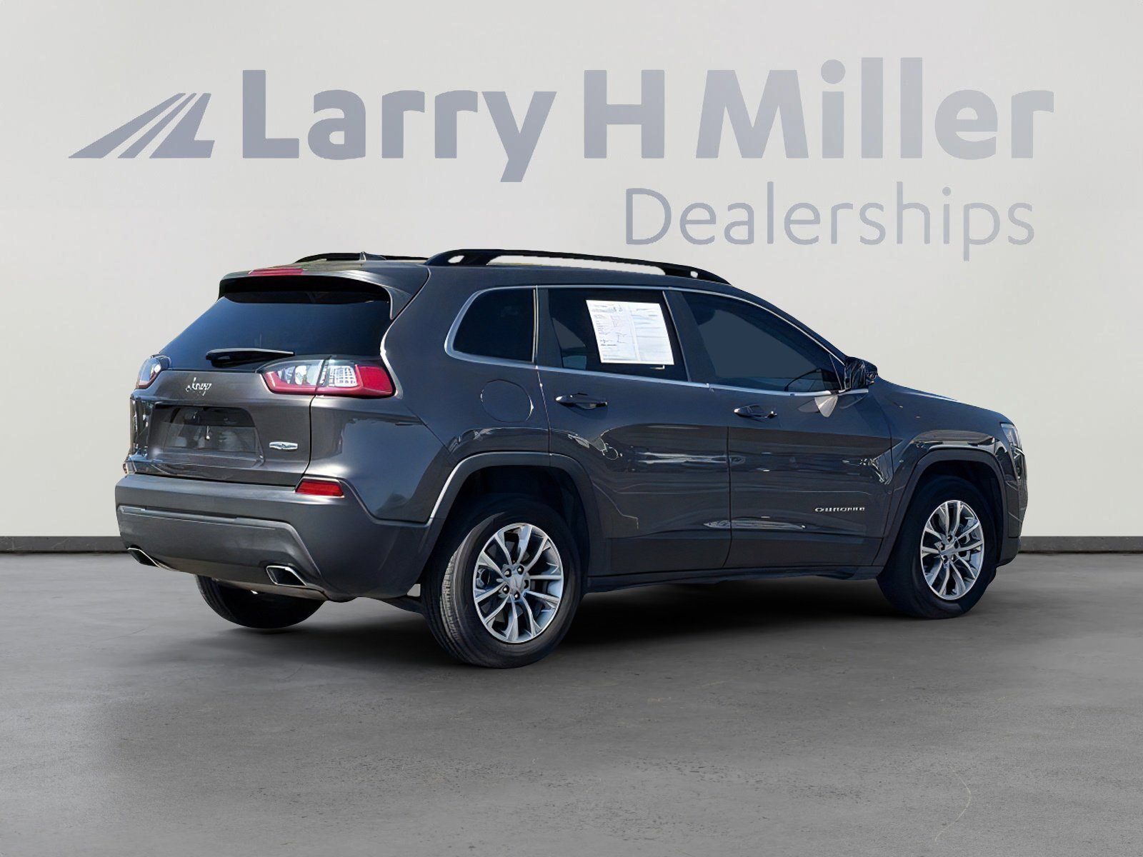 Used 2022 Jeep Cherokee Latitude Lux FWD image 6