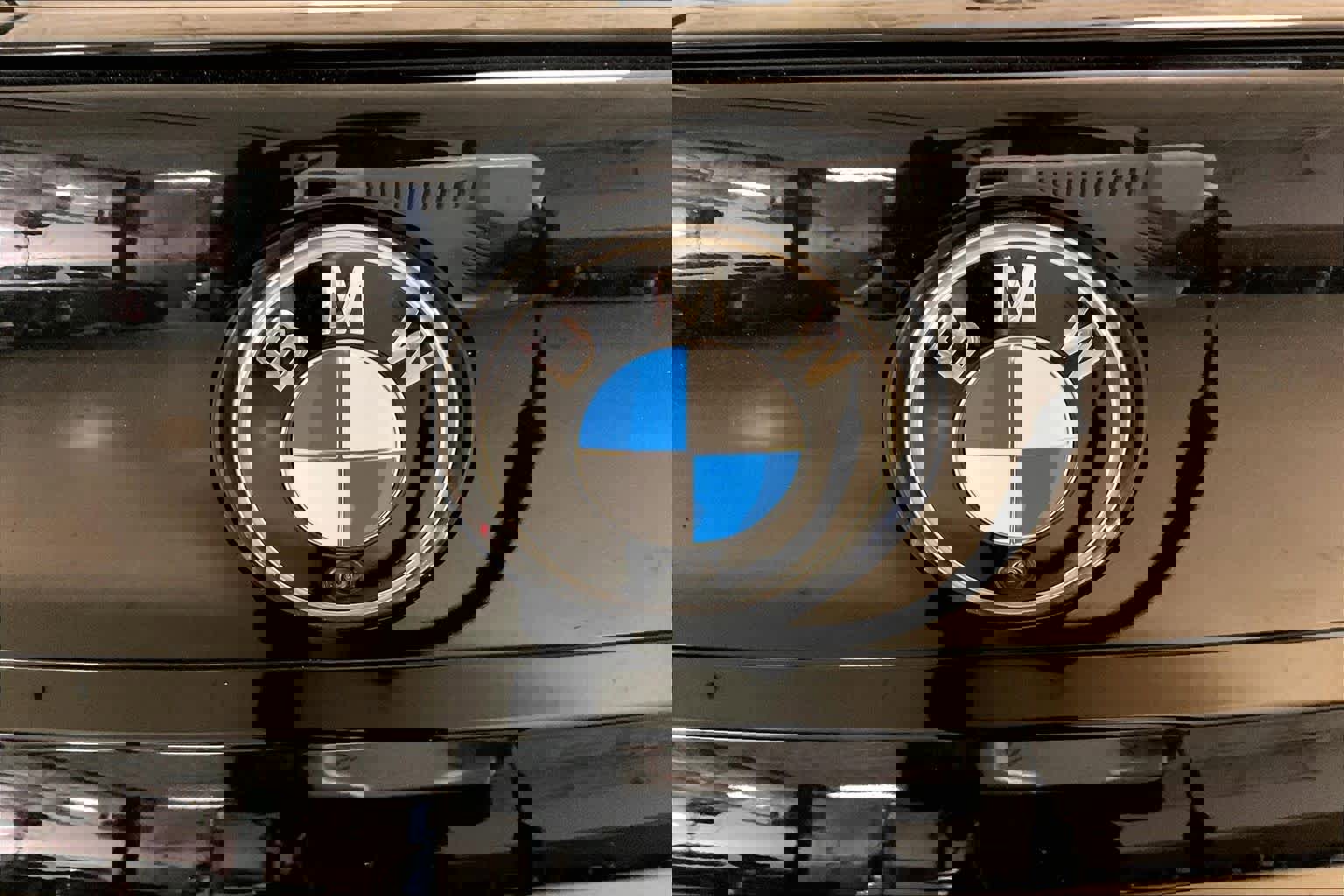 Certified 2023 BMW 760i xDrive w/ Executive Package image 31