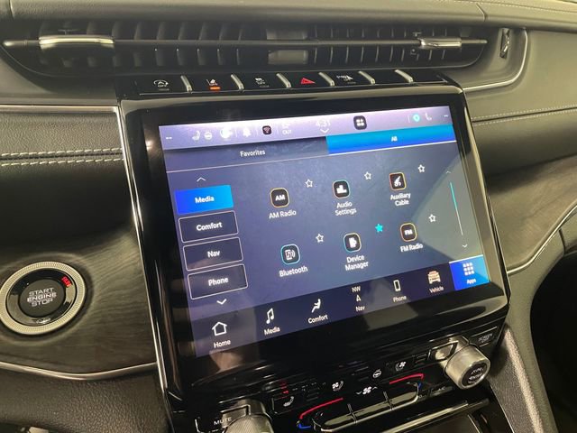 Used 2024 Jeep Grand Cherokee Overland w/ Adv Protech Group III image 7