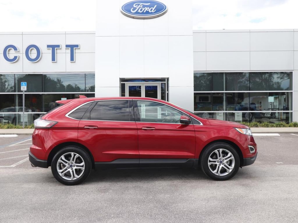 Used 2017 Ford Edge Titanium w/ Technology Package FWD image 15