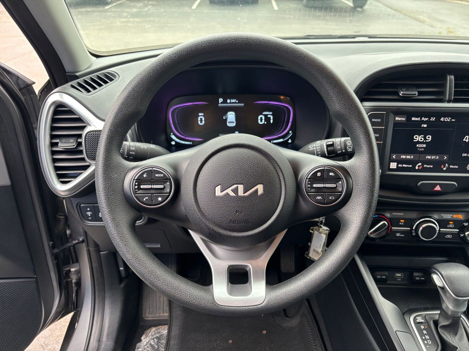 Used 2025 Kia Soul LX w/ LX Technology Package image 25