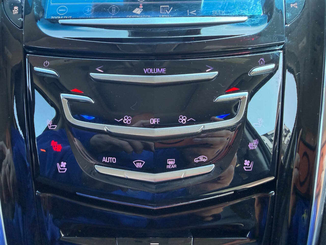 Used 2017 Cadillac Escalade ESV Premium Luxury image 32