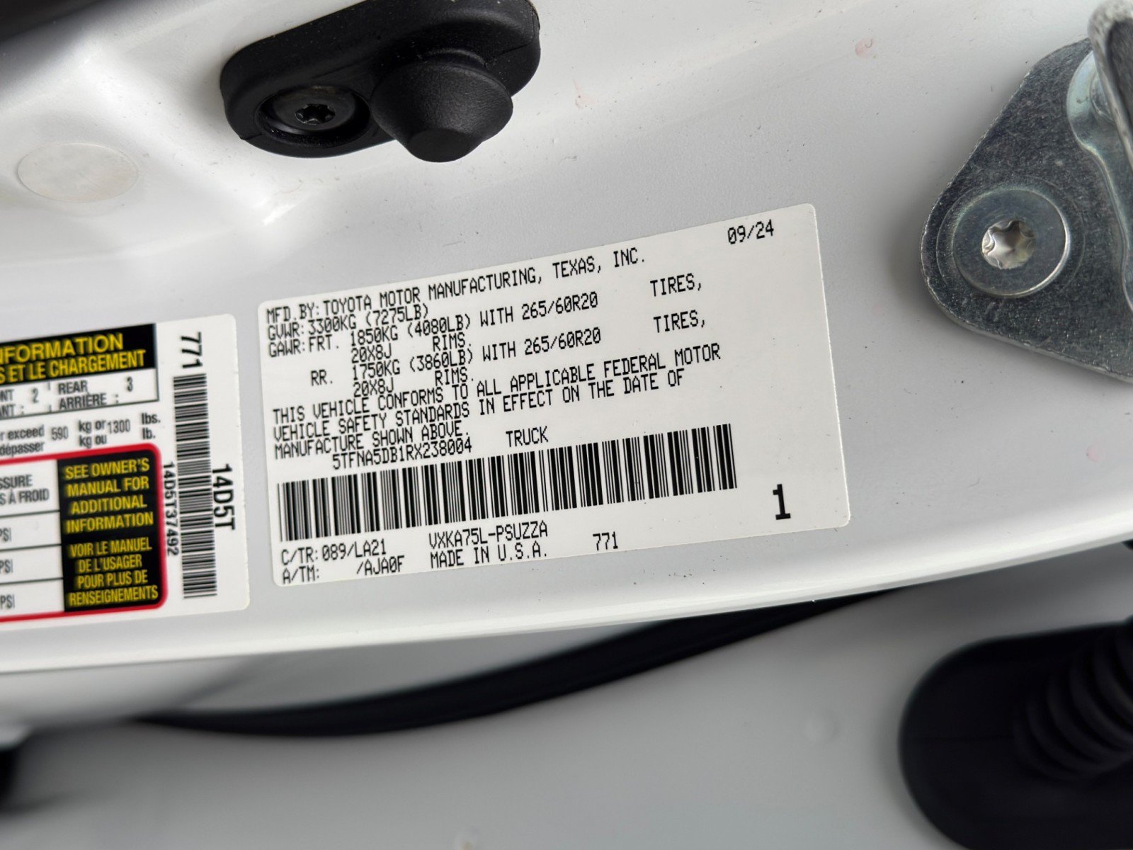 Used 2024 Toyota Tundra Platinum AWD/4WD image 50