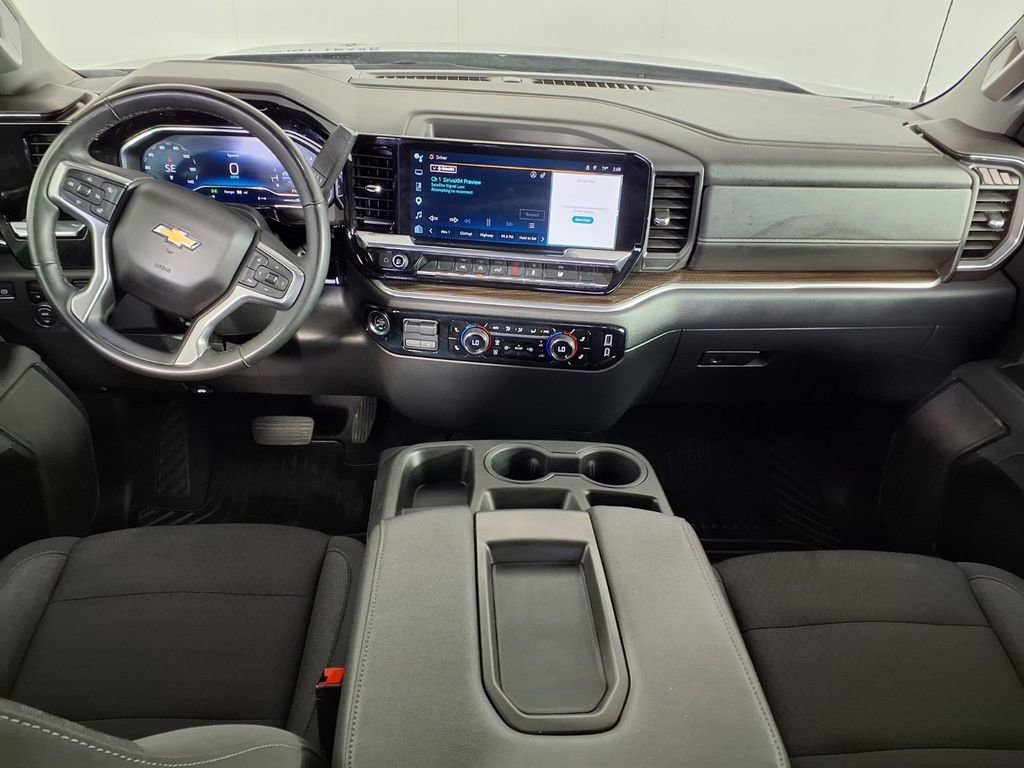 Used 2025 Chevrolet Silverado 1500 LT AWD/4WD image 12