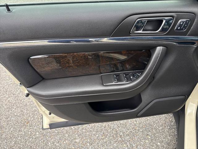 Used 2014 Lincoln MKS AWD w/ Equipment Group 201A image 14