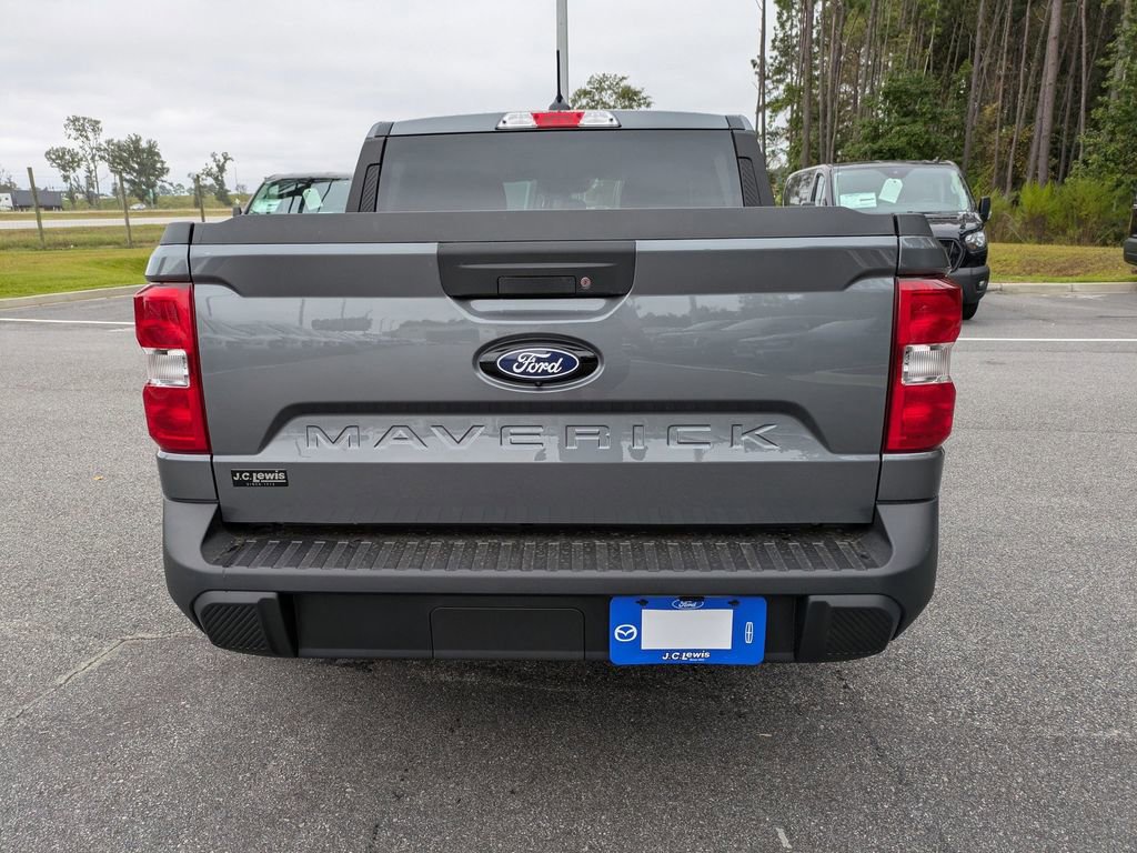 New 2025 Ford Maverick XL image 6