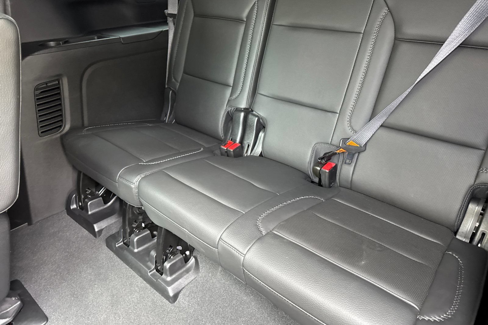 Certified 2024 GMC Yukon XL Denali w/ Advanced Technology Package AWD/4WD image 17