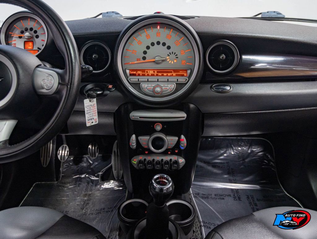 Used 2009 MINI Cooper John Cooper Works image 11