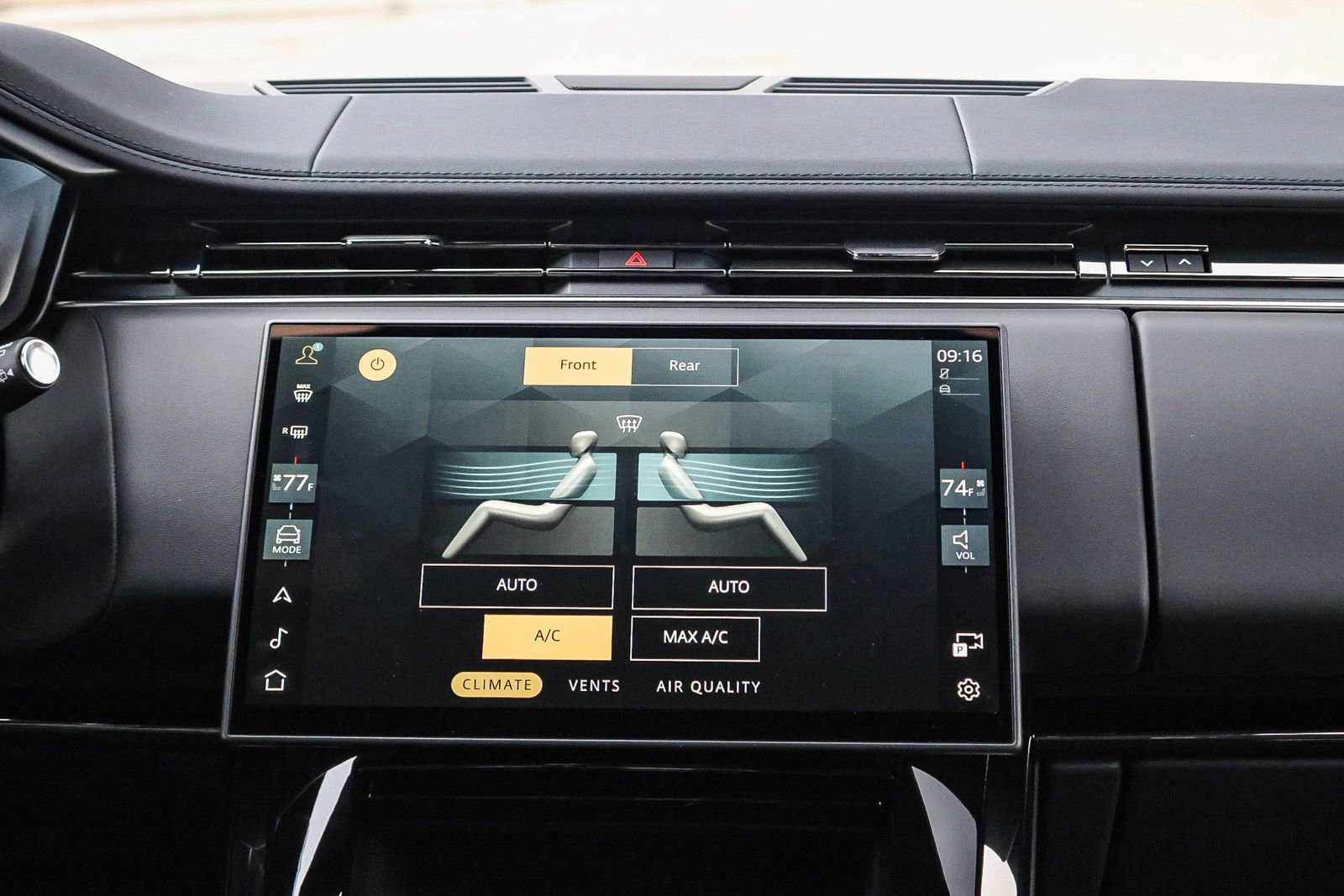 New 2025 Land Rover Range Rover Sport Dynamic SE image 26