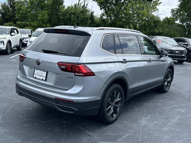 Used 2024 Volkswagen Tiguan SE AWD/4WD image 4
