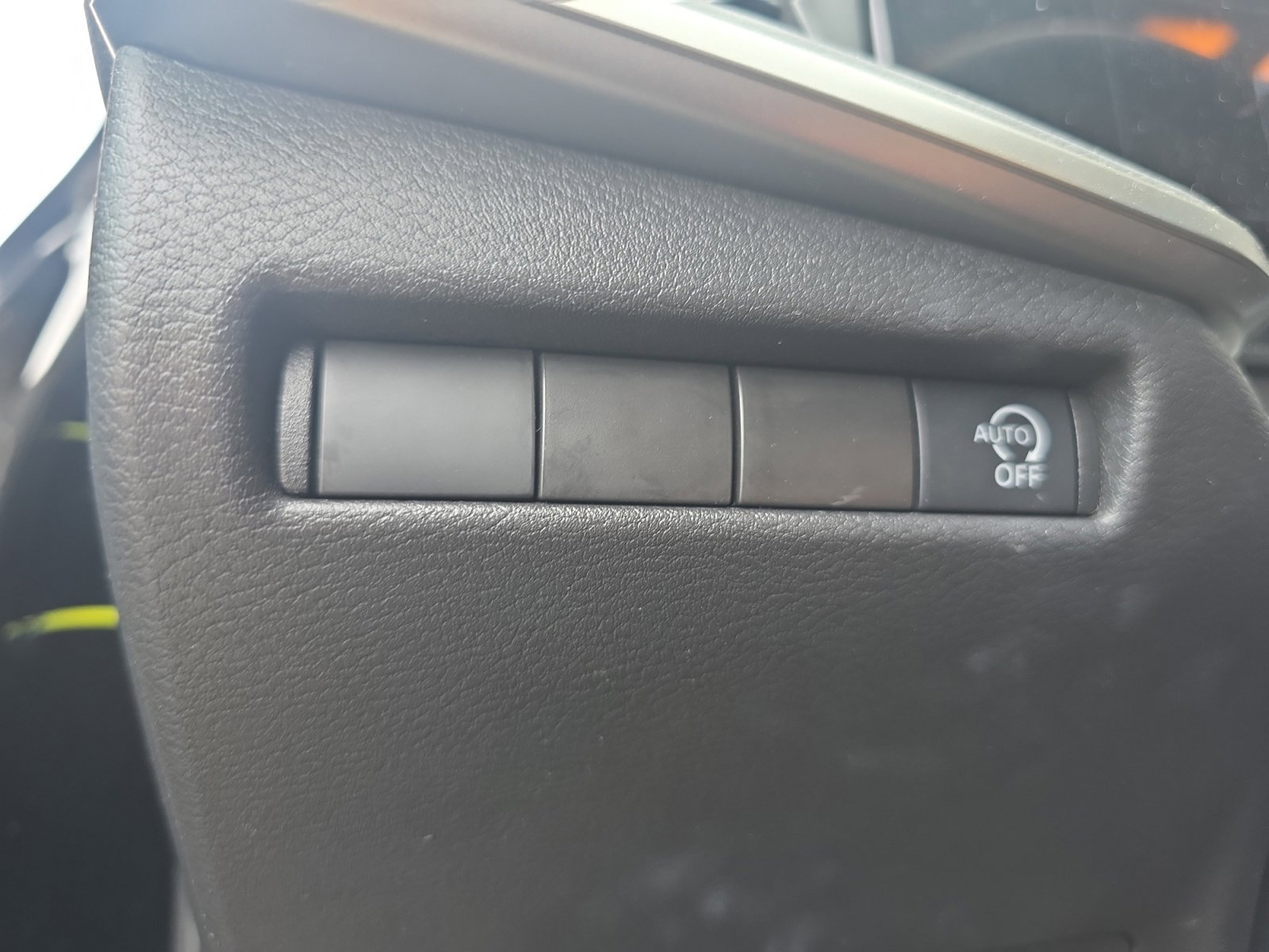 Used 2025 Nissan Kicks S image 25