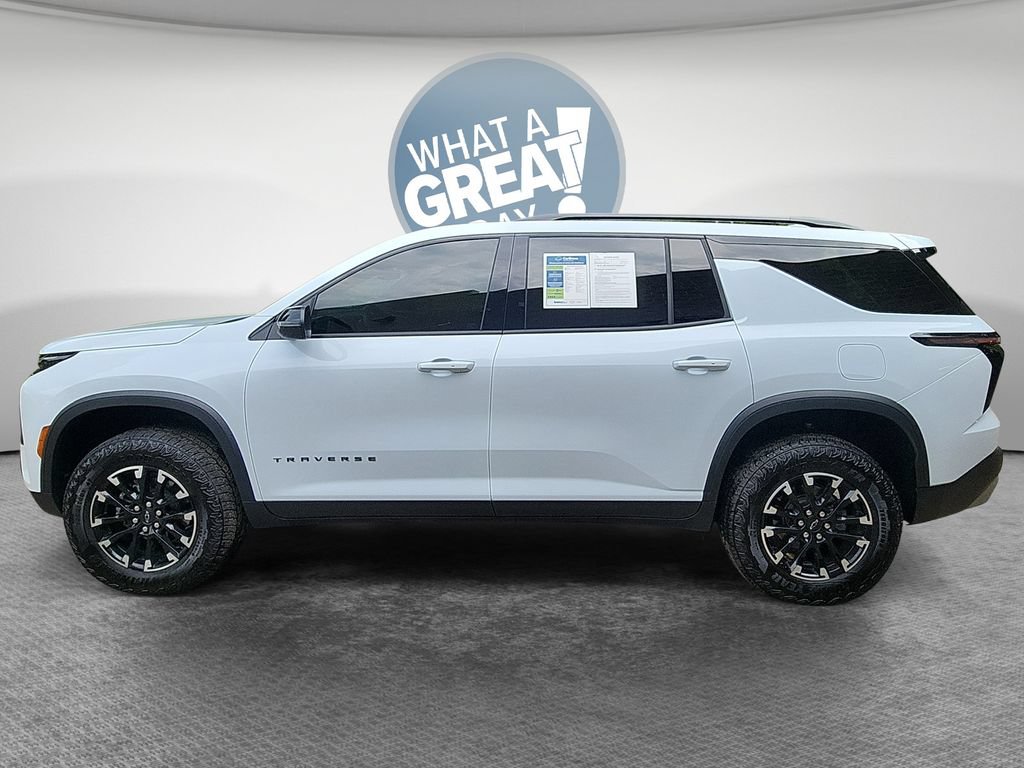 Certified 2026 Chevrolet Traverse Z71 w/ LPO, Floor Liner Package AWD/4WD image 8