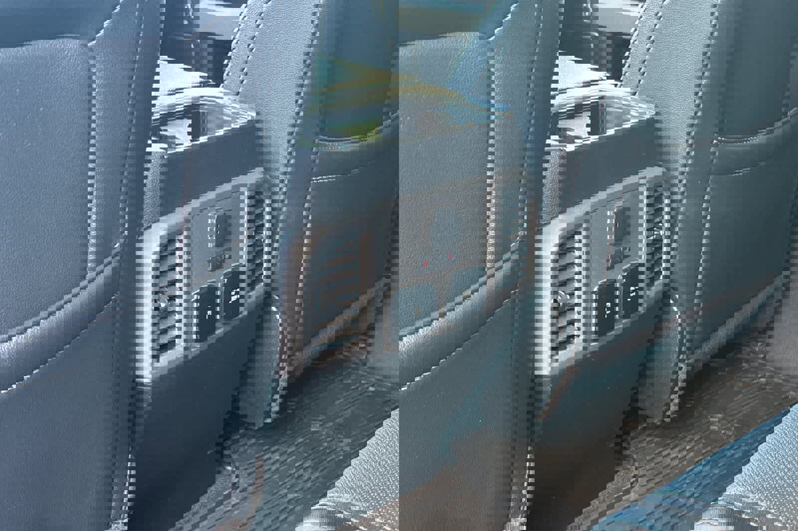 Used 2018 Ford F150 Raptor w/ Equipment Group 802A Luxury image 15