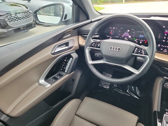 Certified 2025 Audi Q5 Premium Plus w/ Premium Plus AWD/4WD image 13