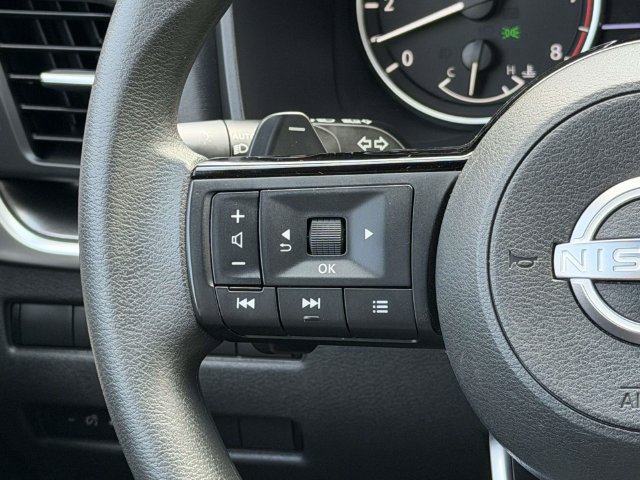 Used 2023 Nissan Rogue SV AWD/4WD image 24
