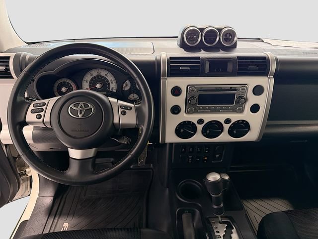 Used 2014 Toyota FJ Cruiser 4WD w/ Upgrade Package image 18