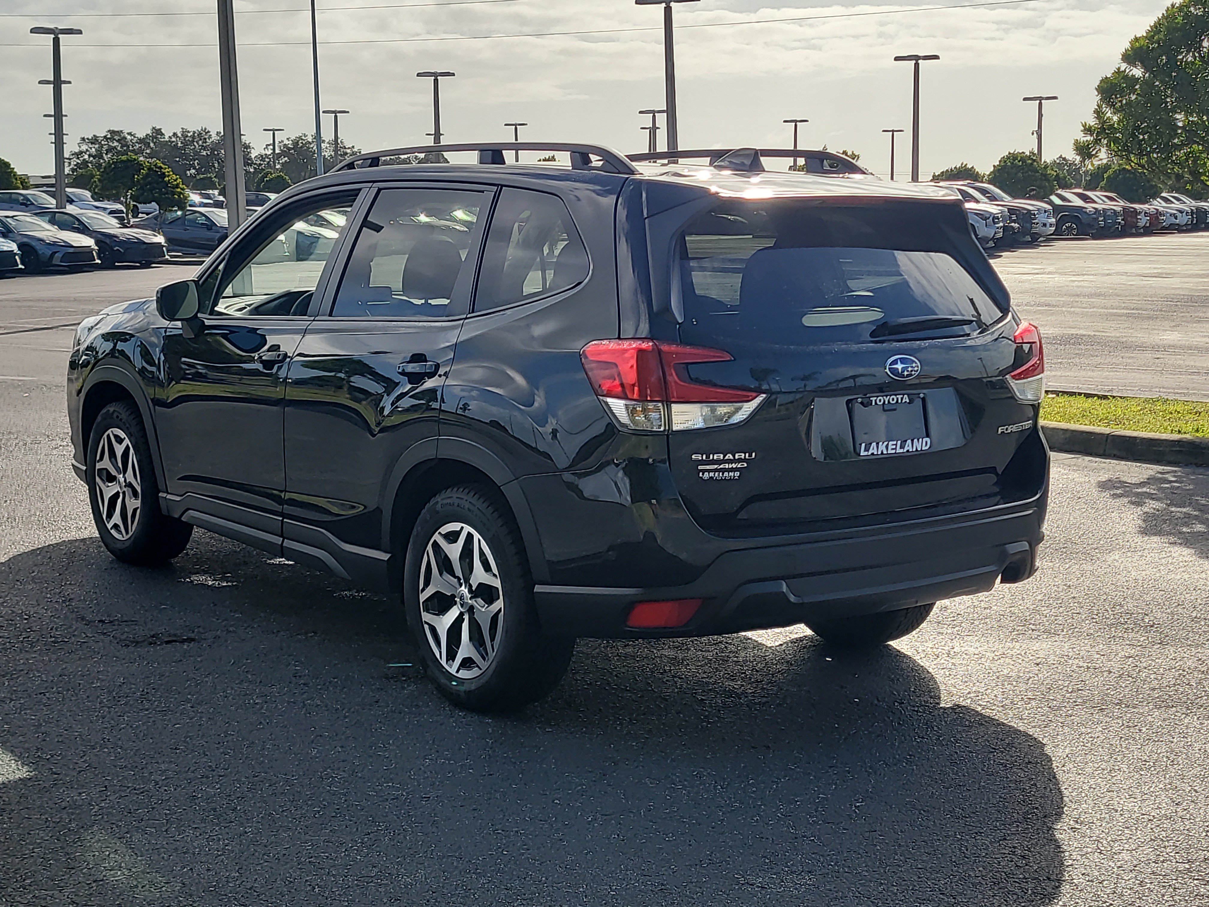 Used 2024 Subaru Forester Premium AWD/4WD image 5
