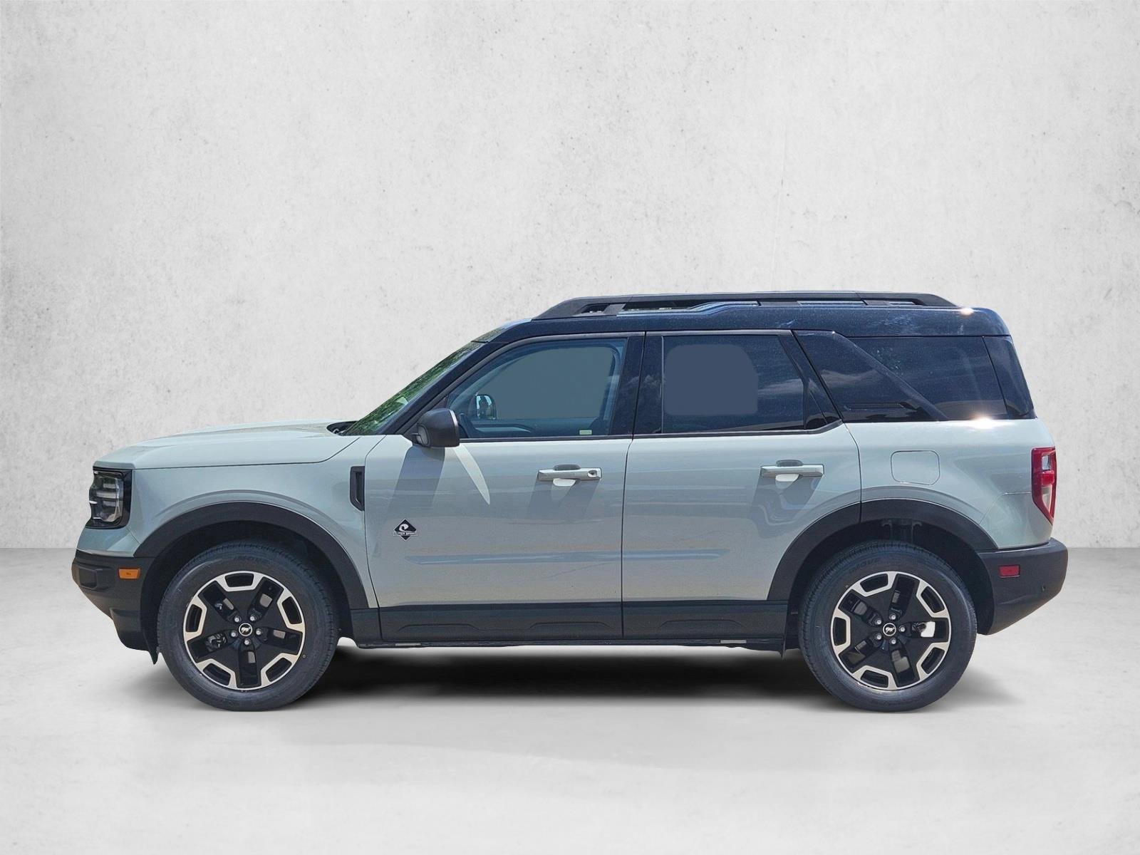 Used 2023 Ford Bronco Sport Outer Banks w/ Tech Package AWD/4WD image 9