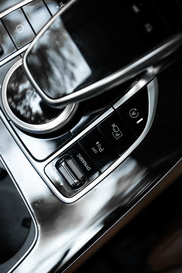Used 2020 Mercedes-Benz E 450 4MATIC Cabriolet image 35