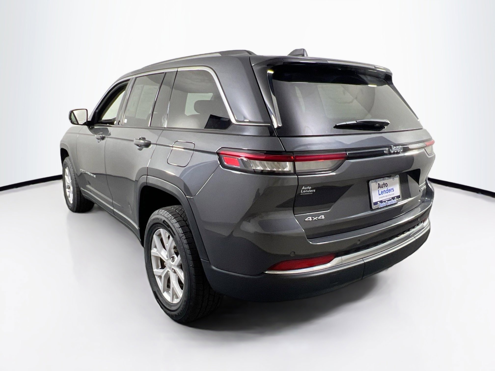 Used 2022 Jeep Grand Cherokee Limited image 7