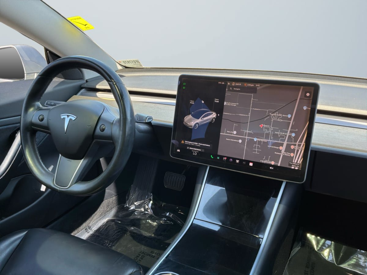 Used 2018 Tesla Model 3 Long Range RWD image 14