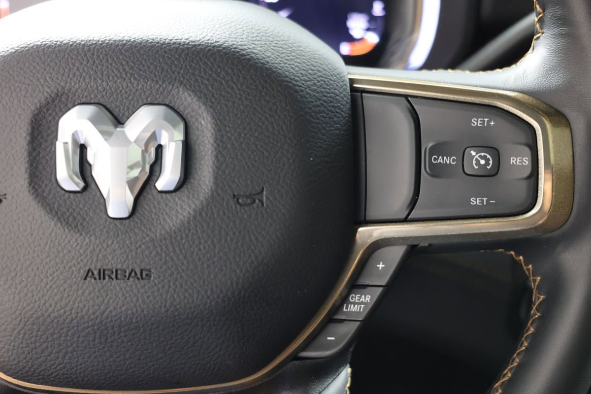 Used 2024 RAM 3500 Limited w/ Towing Technology Group AWD/4WD image 31