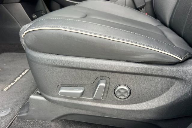 Used 2025 Hyundai Palisade SEL FWD image 13