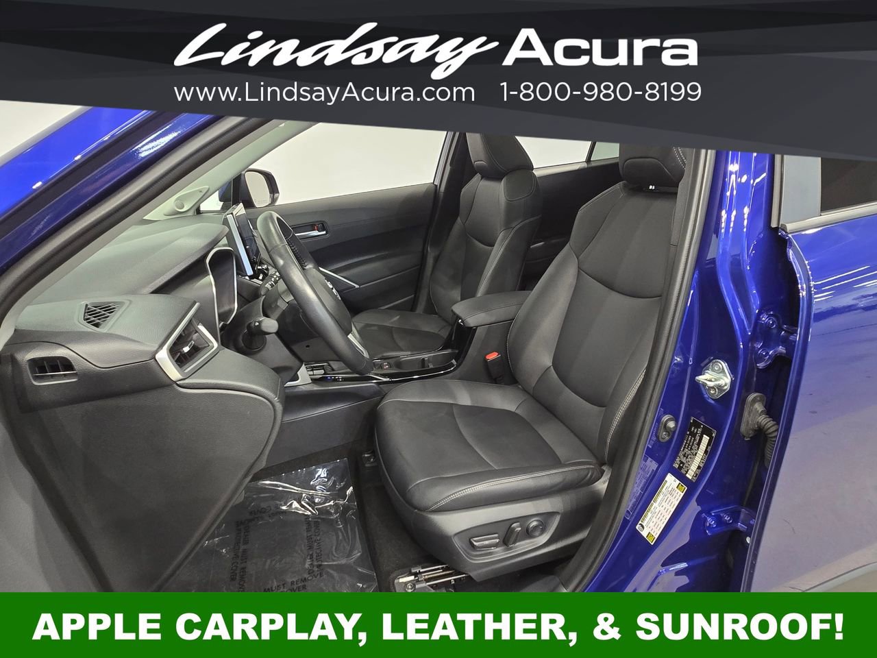 Used 2023 Toyota Corolla Cross XLE w/ Convenience Package FWD image 11