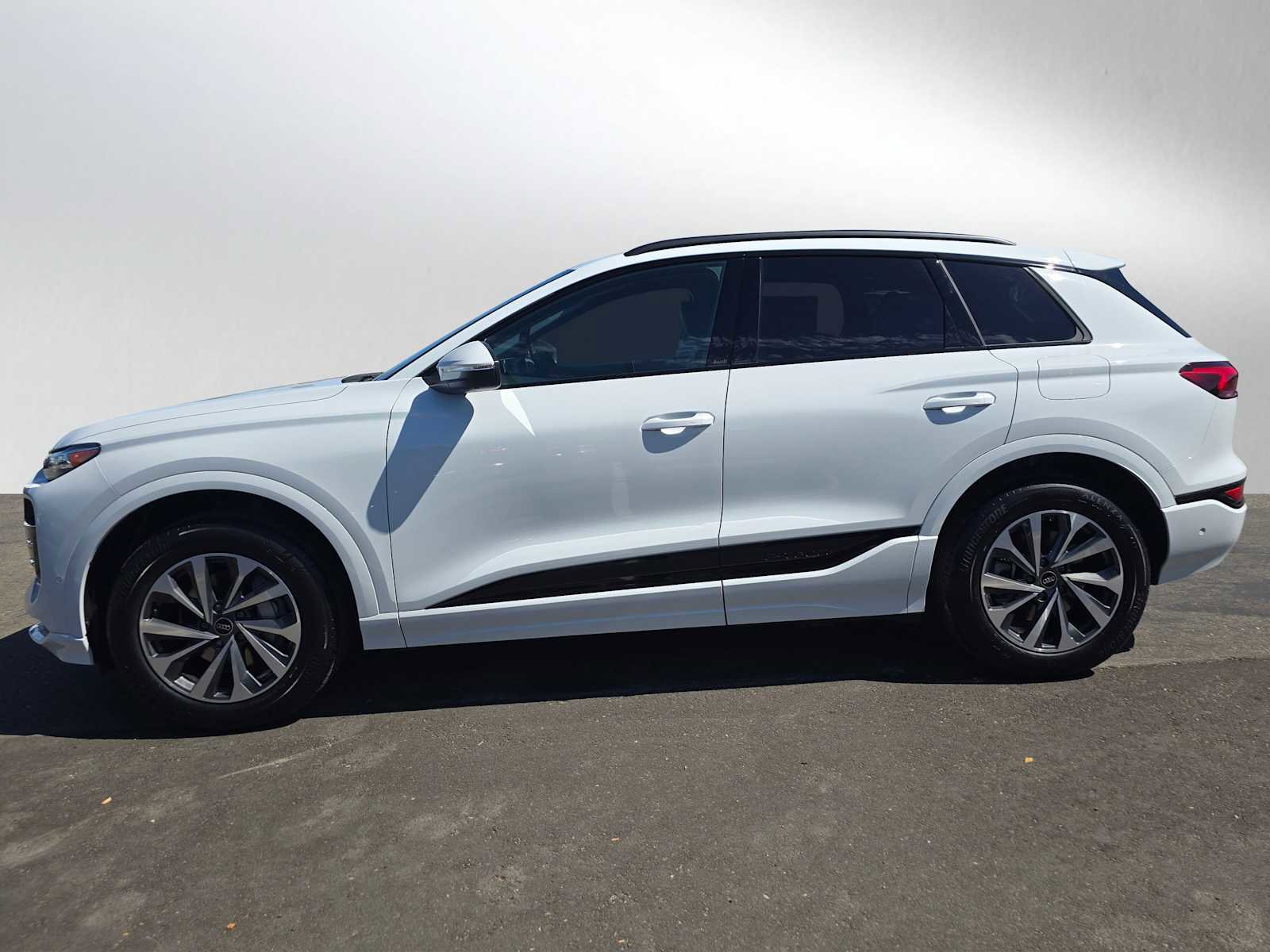 New 2025 Audi Q6 e-tron Premium Plus image 6