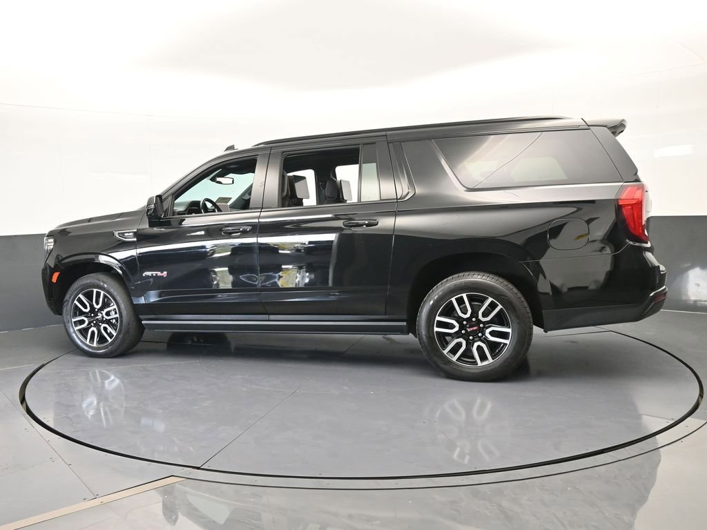Used 2022 GMC Yukon XL AT4 w/ AT4 Premium Package image 3