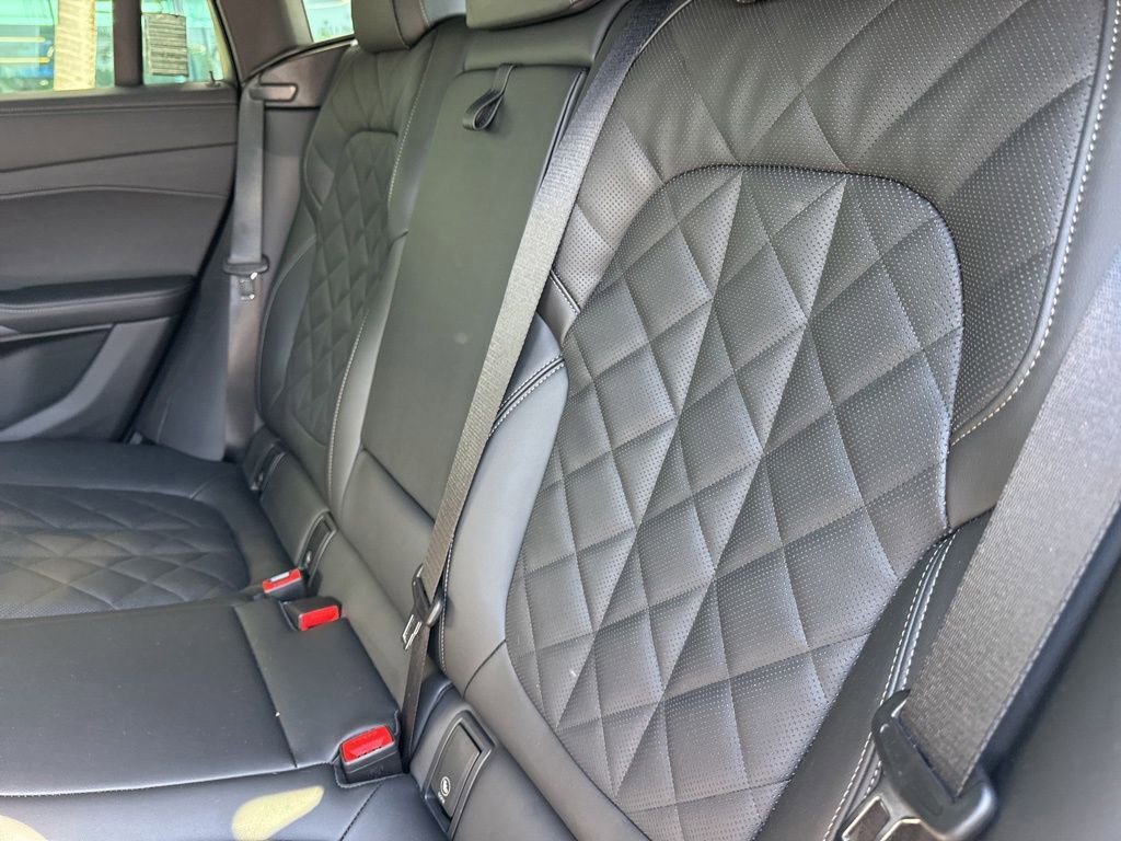 Used 2026 BMW X6 xDrive40i image 8