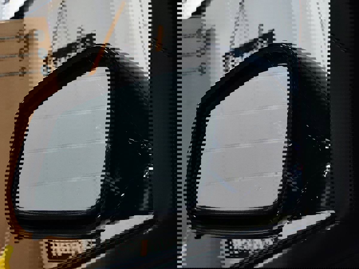 Used 2013 BMW 750Li xDrive image 38