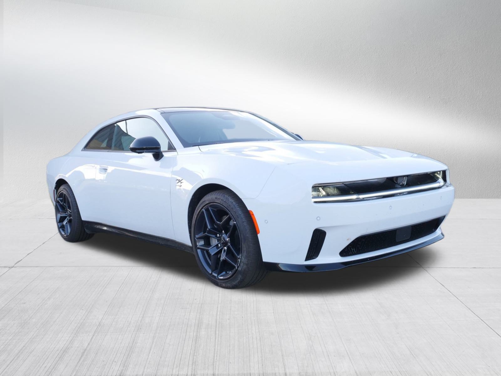 Used 2024 Dodge Charger Daytona R/T w/ Plus Group AWD/4WD image 9