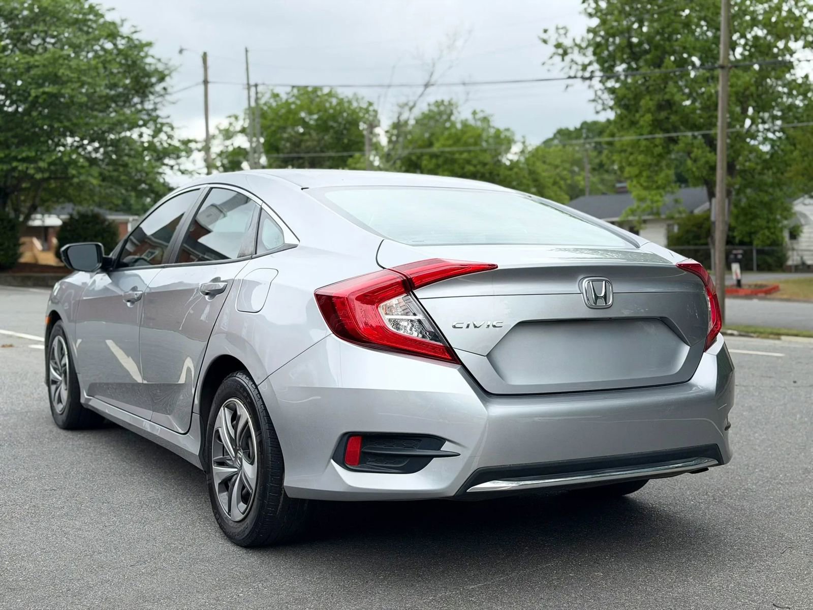 Used 2019 Honda Civic LX image 4