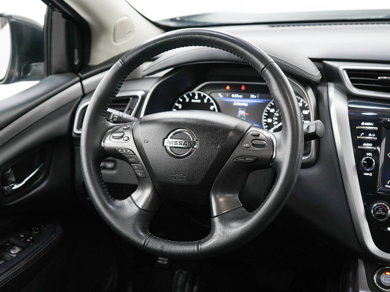 Used 2019 Nissan Murano SV w/ Premium Package AWD/4WD image 14
