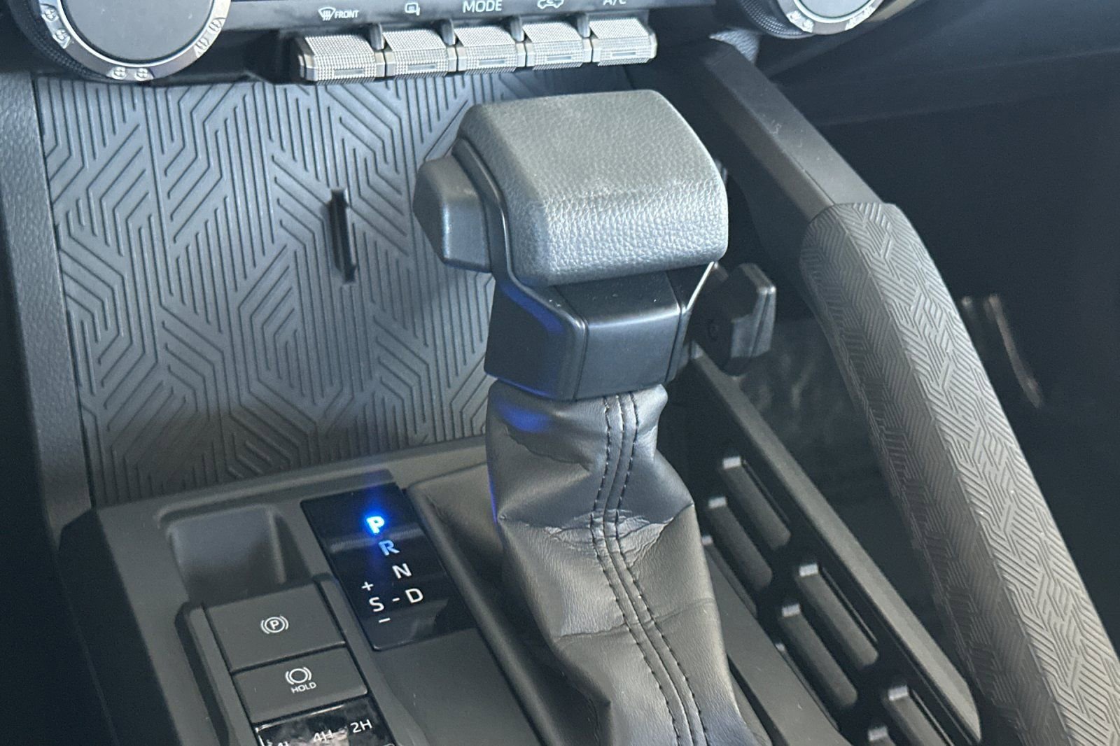 Certified 2025 Toyota Tacoma SR5 image 25