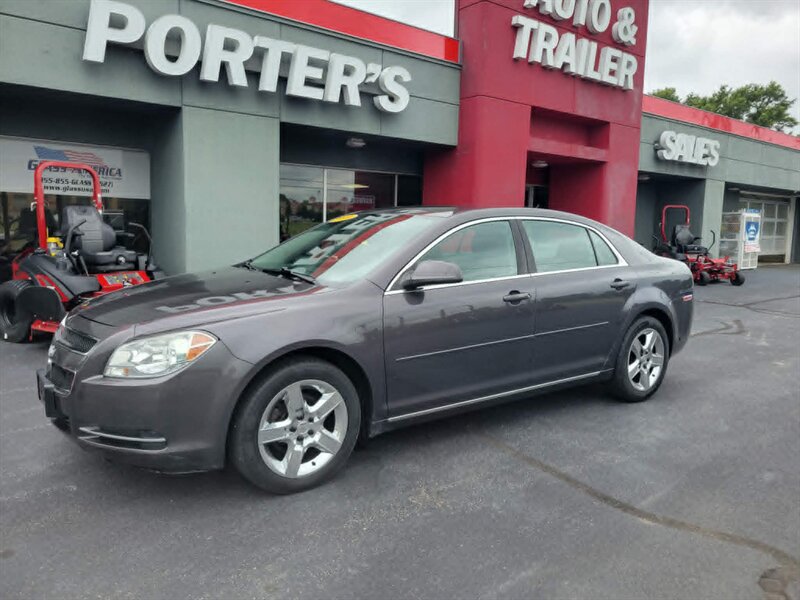 Used 2010 Chevrolet Malibu LT w/ Power Convenience Package FWD image 4