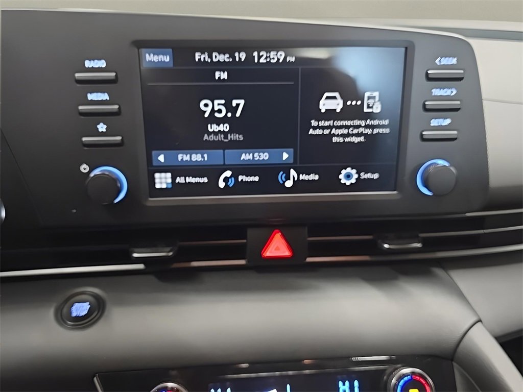 Used 2025 Hyundai Elantra Sport image 22