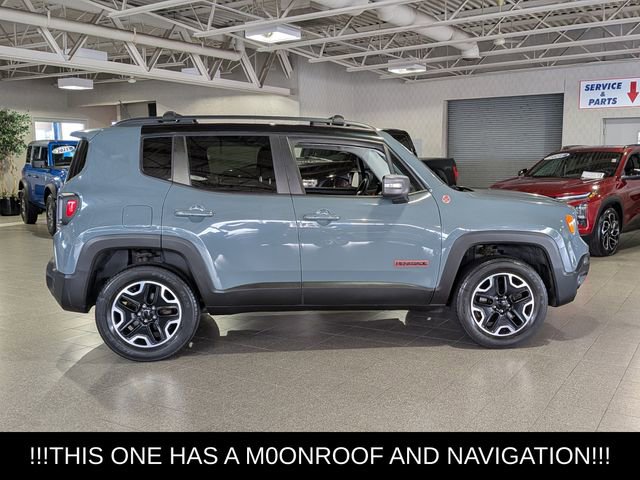 Used 2016 Jeep Renegade Trailhawk AWD/4WD image 9