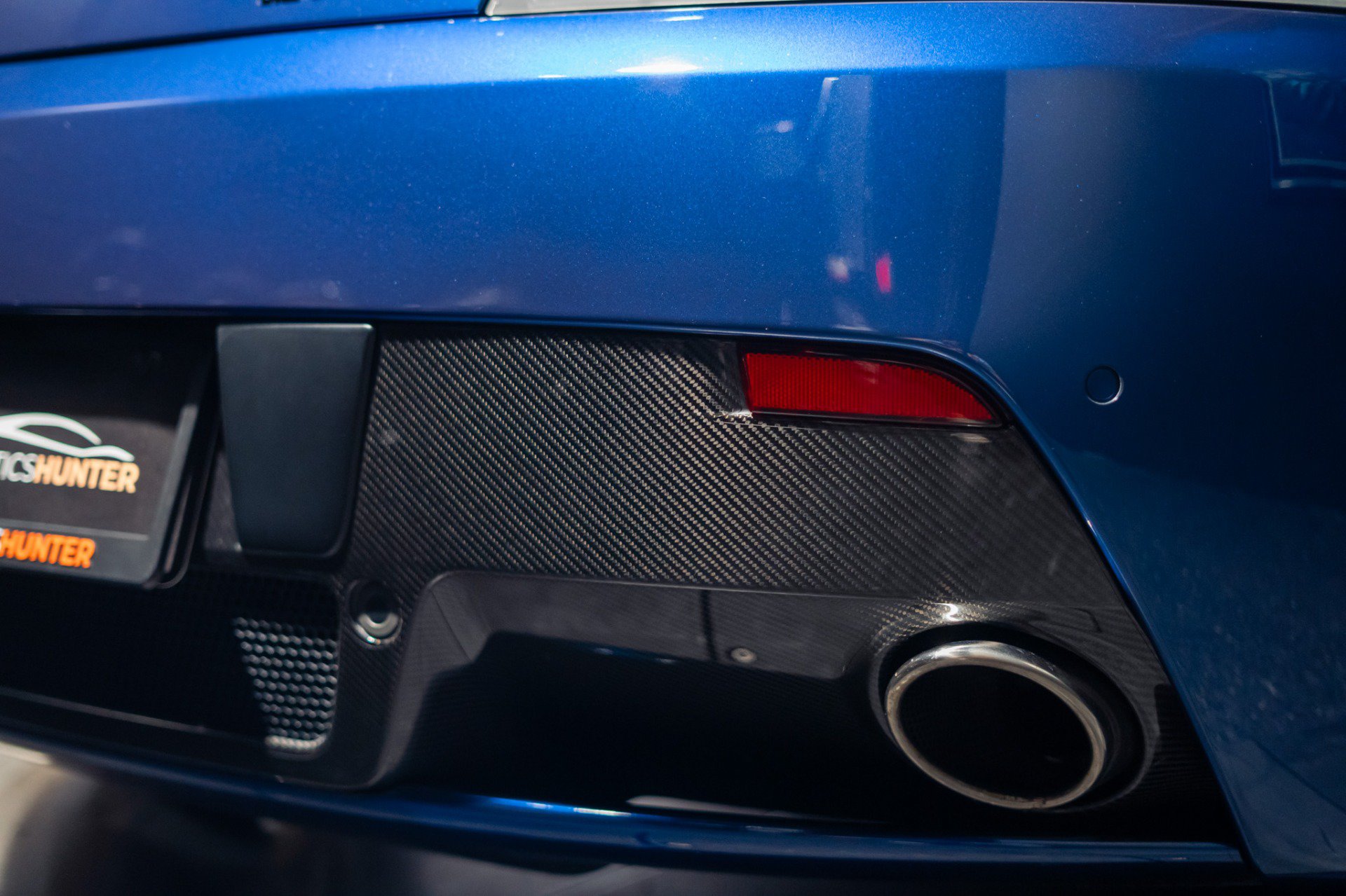 Used 2011 Aston Martin V12 Vantage Coupe RWD image 5